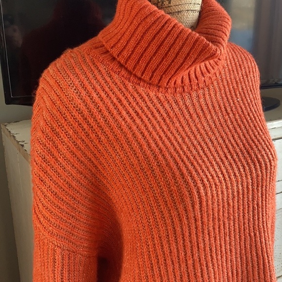 Old Navy dark rust (orange) cozy heathered rib-knit turtleneck sweater - Picture 6 of 16